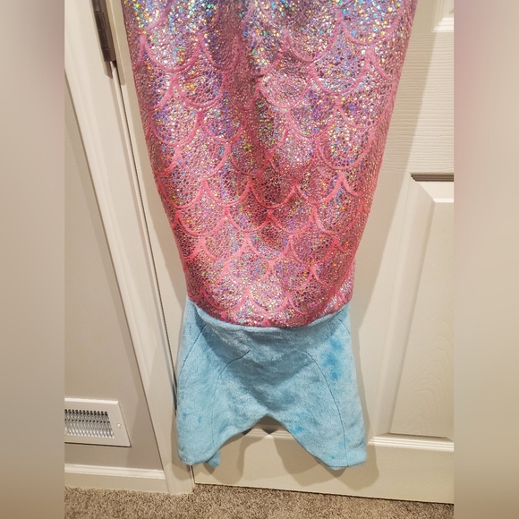 Justice mermaid tail super plush step in blanket - Picture 2 of 3